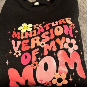 Mini version of mom 3/4 sleeve sweatshirt.